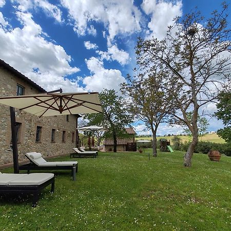 Villa Il Castagno Wine & Resort Сиена Экстерьер фото