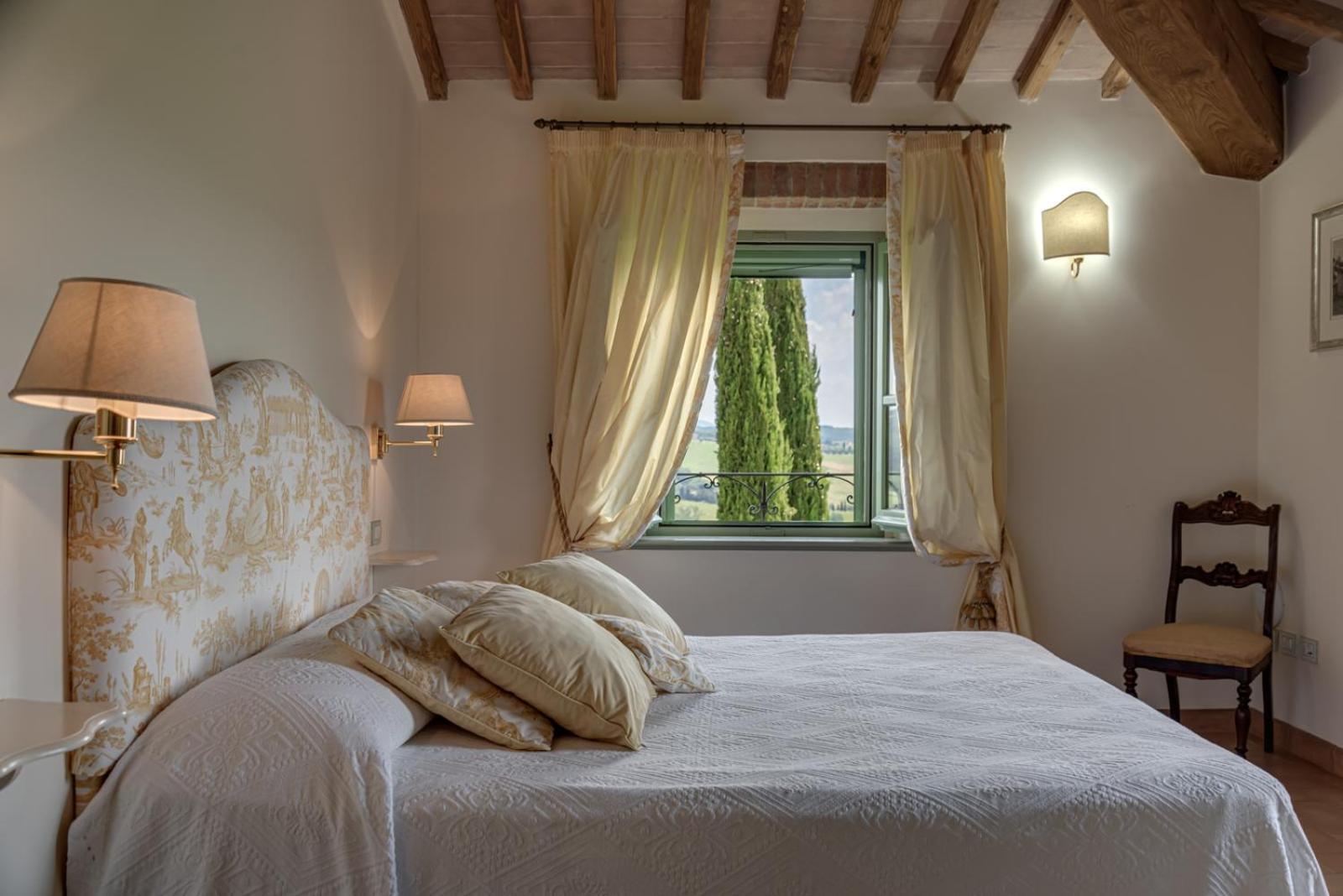 Villa Il Castagno Wine & Resort Сиена Экстерьер фото