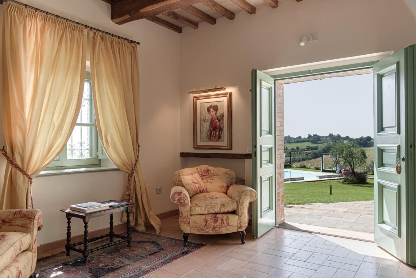 Villa Il Castagno Wine & Resort Сиена Экстерьер фото