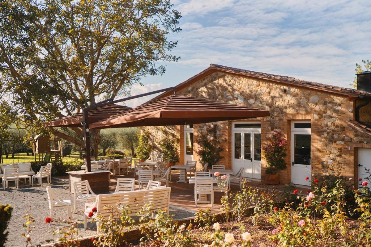 Villa Il Castagno Wine & Resort Сиена Экстерьер фото
