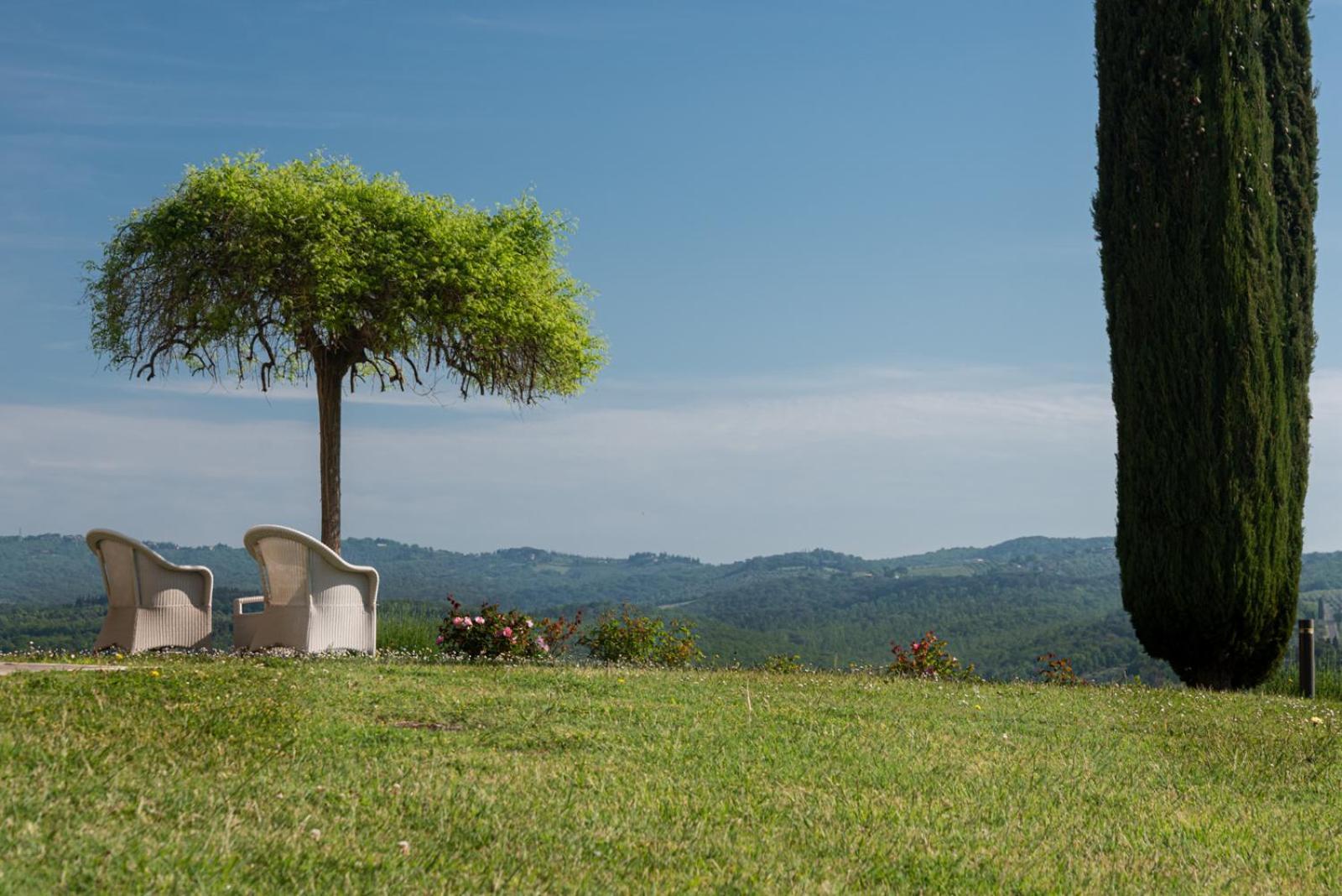 Villa Il Castagno Wine & Resort Сиена Экстерьер фото