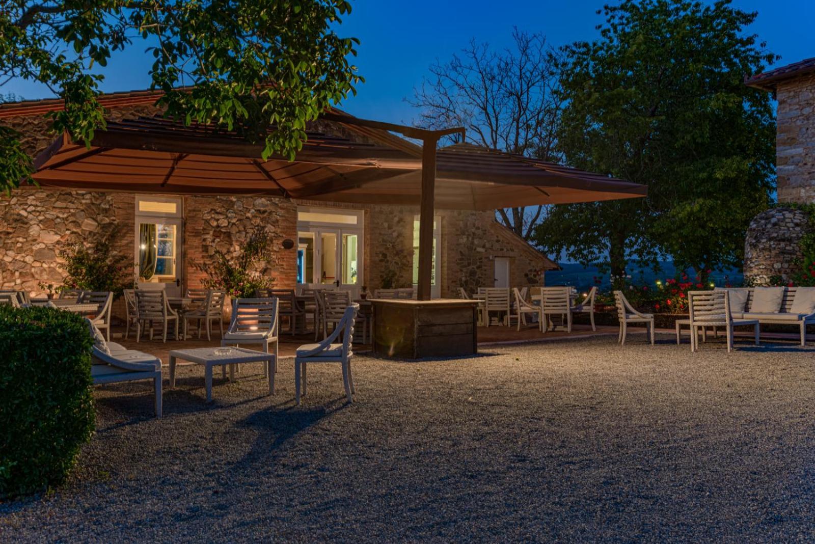Villa Il Castagno Wine & Resort Сиена Экстерьер фото